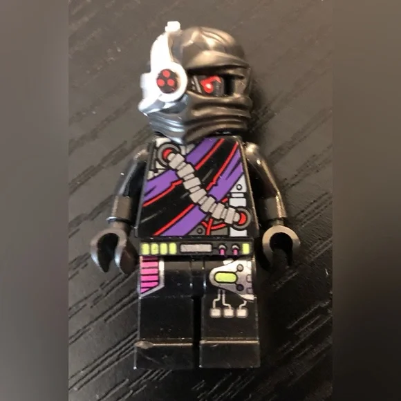 Lego "Ninjago” Minifigures (Mini Figures) Set - Picture 11 of 12